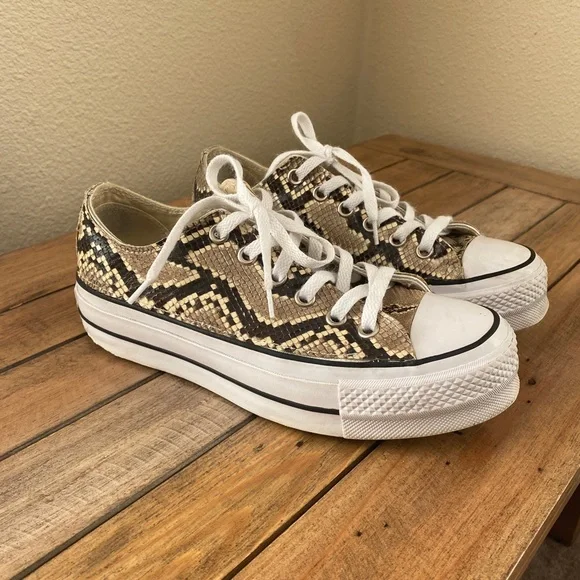 Converse snake print platforms size 7.5 - Picture 2 of 11